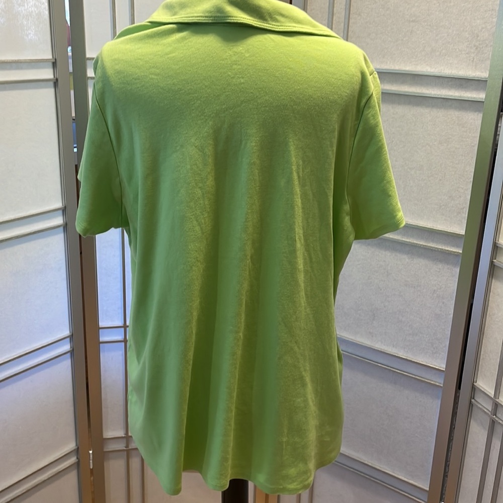 *Lime Green Short Sleeved Collared V neck - Size 18/20 - Picture 3 of 5